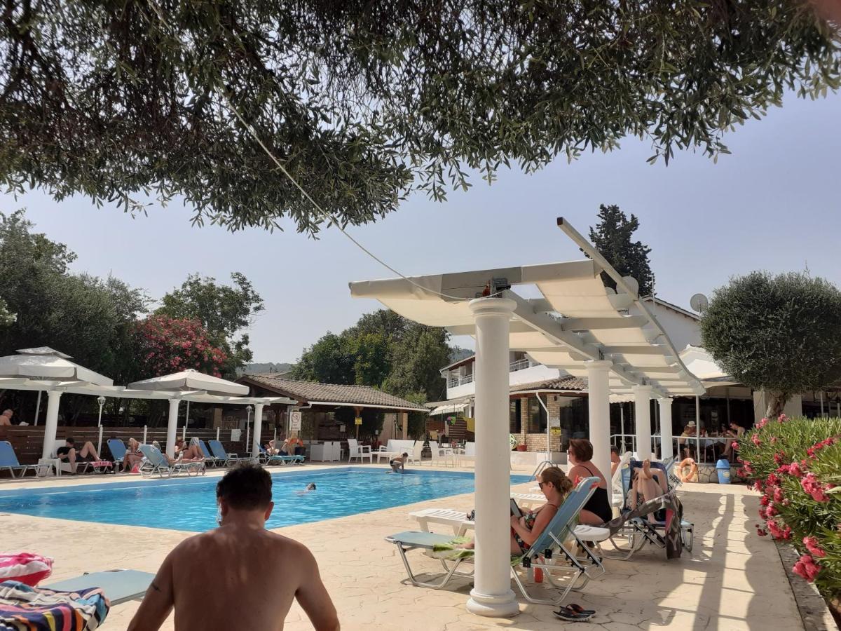 Katia Cottage Kassiopi Bagian luar foto