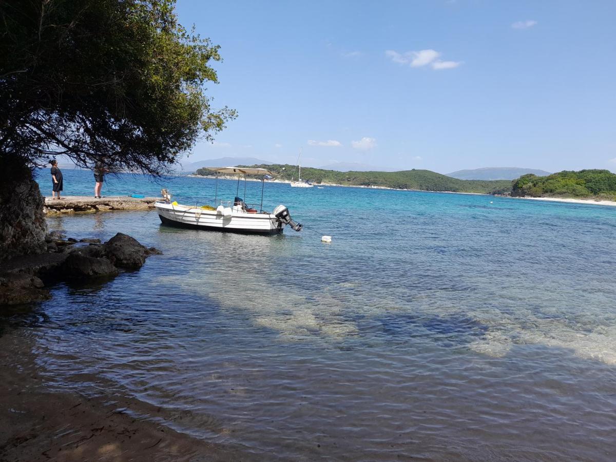 Katia Cottage Kassiopi Bagian luar foto