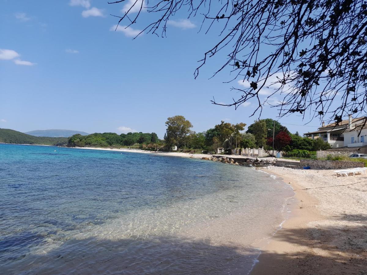 Katia Cottage Kassiopi Bagian luar foto